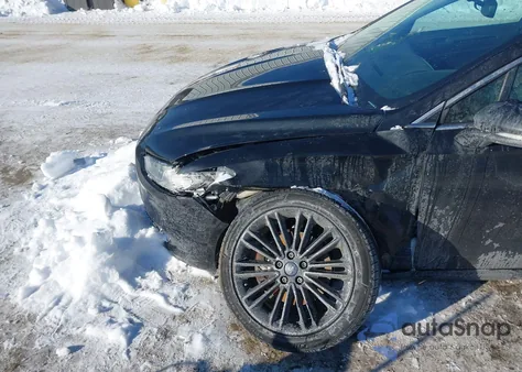 2015 Ford Fusion Se z USA, uszkodzony, nr VIN 3FA6P0T96FR121680